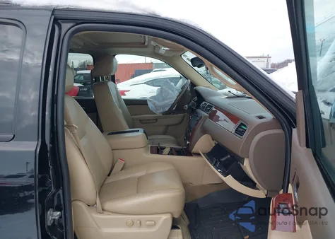 2014 Chevrolet Suburban 1500 Ltz from USA, damaged, VIN 1GNSKKE73ER130580